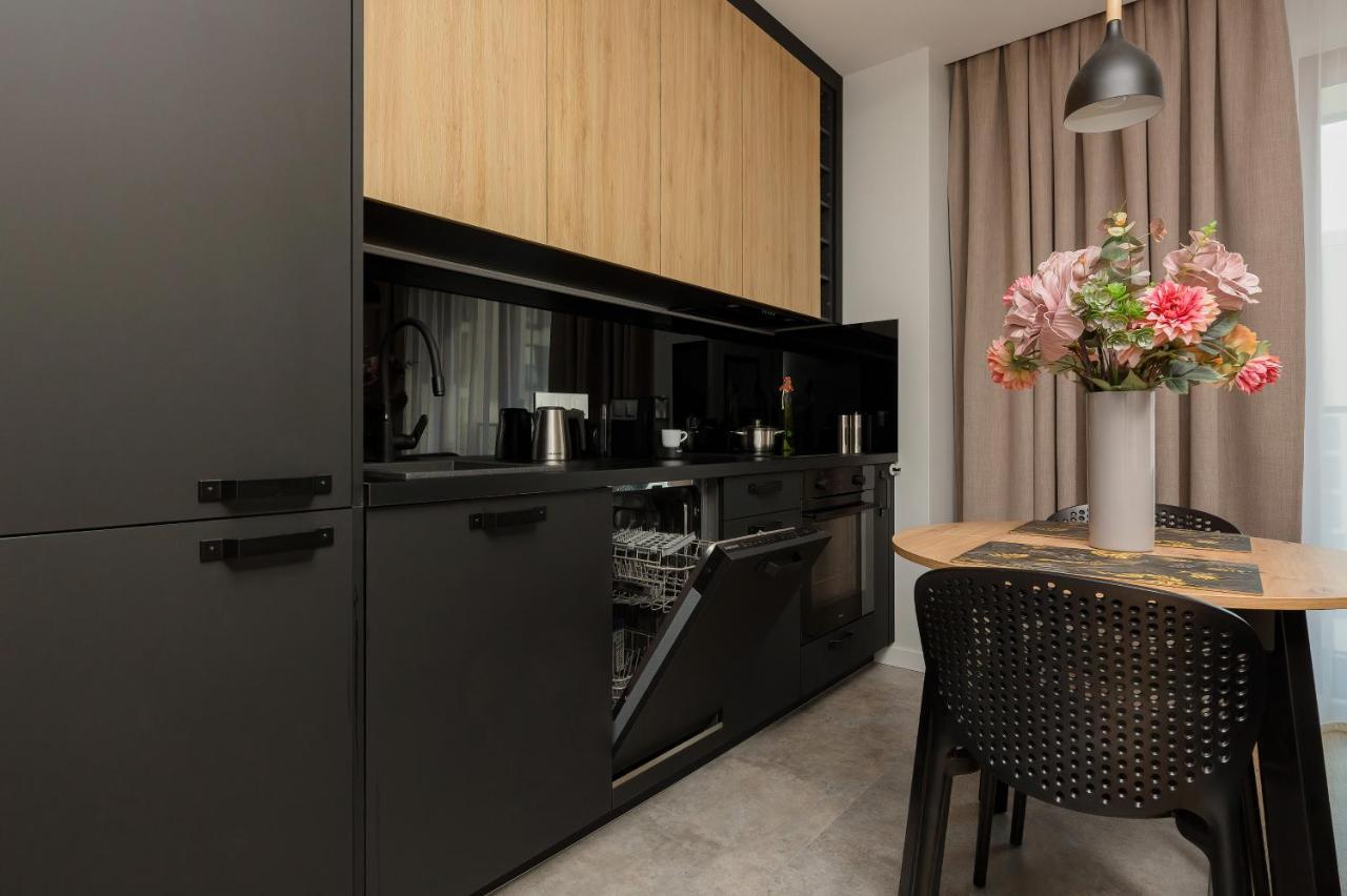 Moduo Gardens Apartment By Renters Prestige ワルシャワ エクステリア 写真